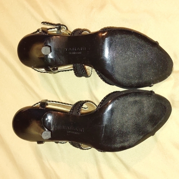 Tahari "Lima" Black Sandals Size 9 1/2 - Picture 7 of 10